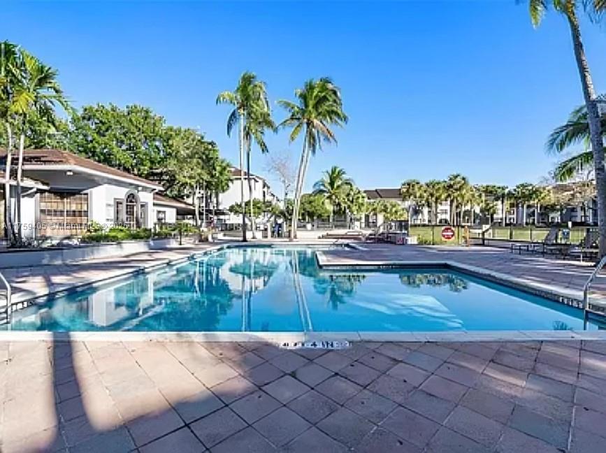 VISCONTI CONDO - Residential