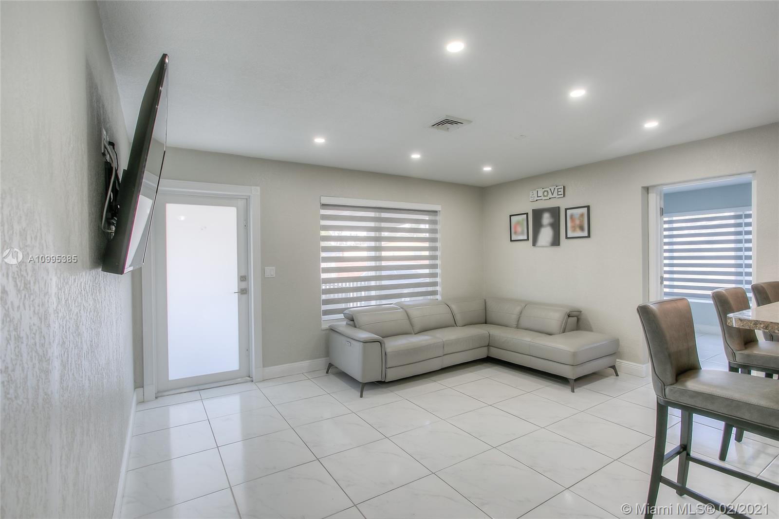 CAROL CITY 5TH ADDN - Residential