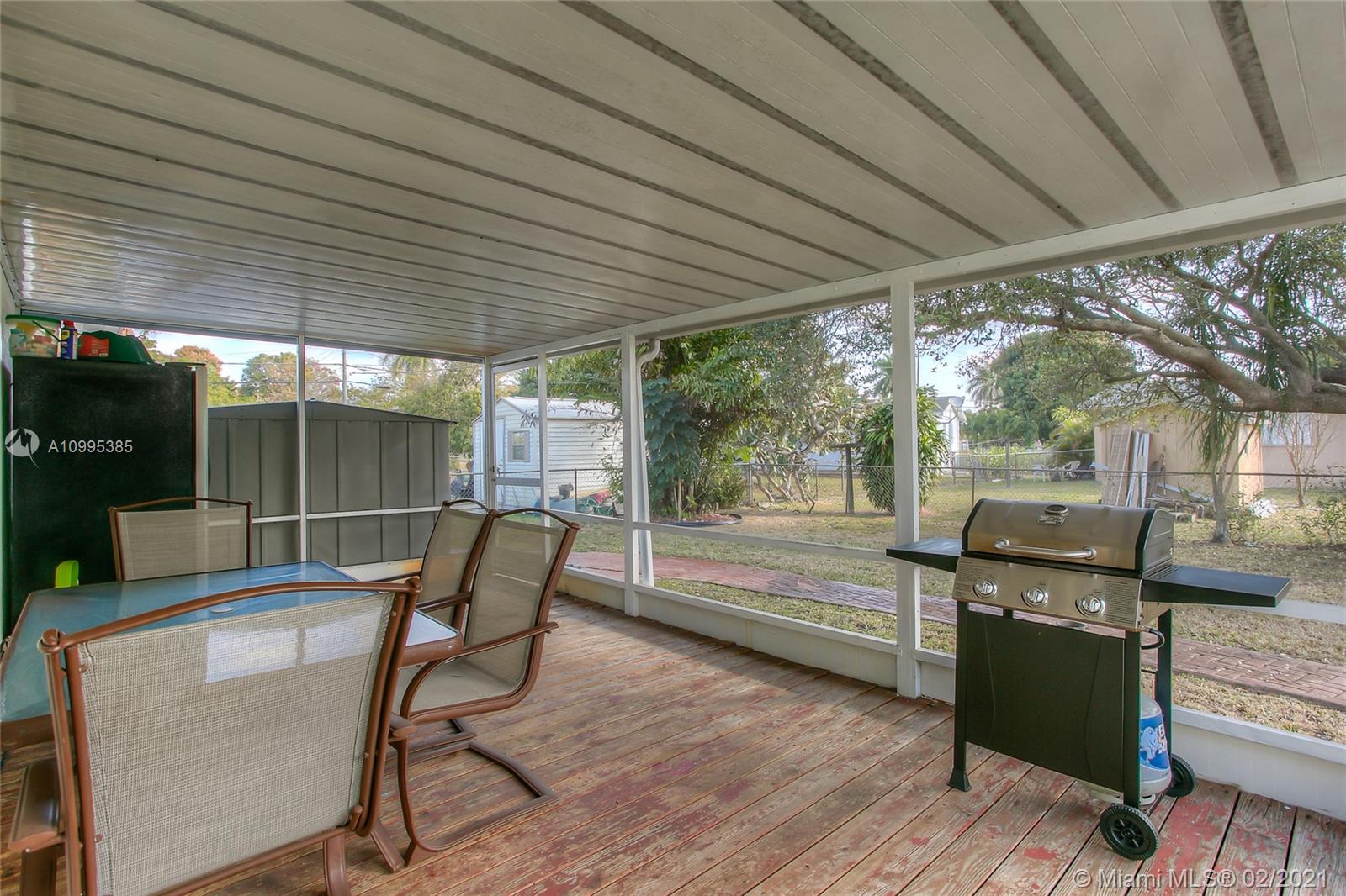 CAROL CITY 5TH ADDN - Residential