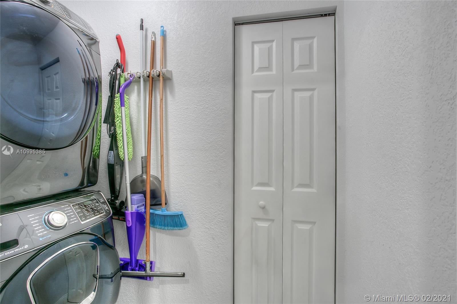 CAROL CITY 5TH ADDN - Residential