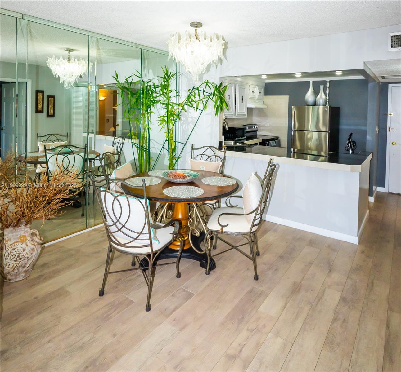 DESOTO PARK CONDO - Residential Lease