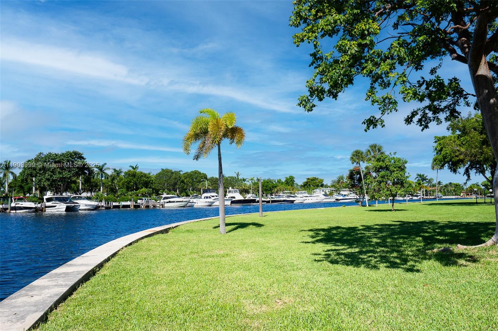 DESOTO PARK CONDO - Residential Lease