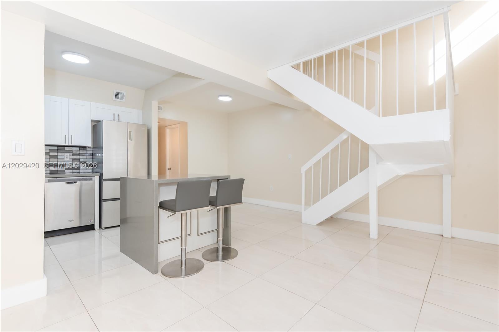 300 NW 42nd Ave 411