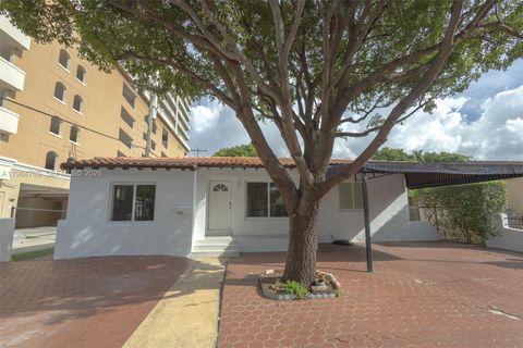 2675 SW 24th Ter Miami FL 33145