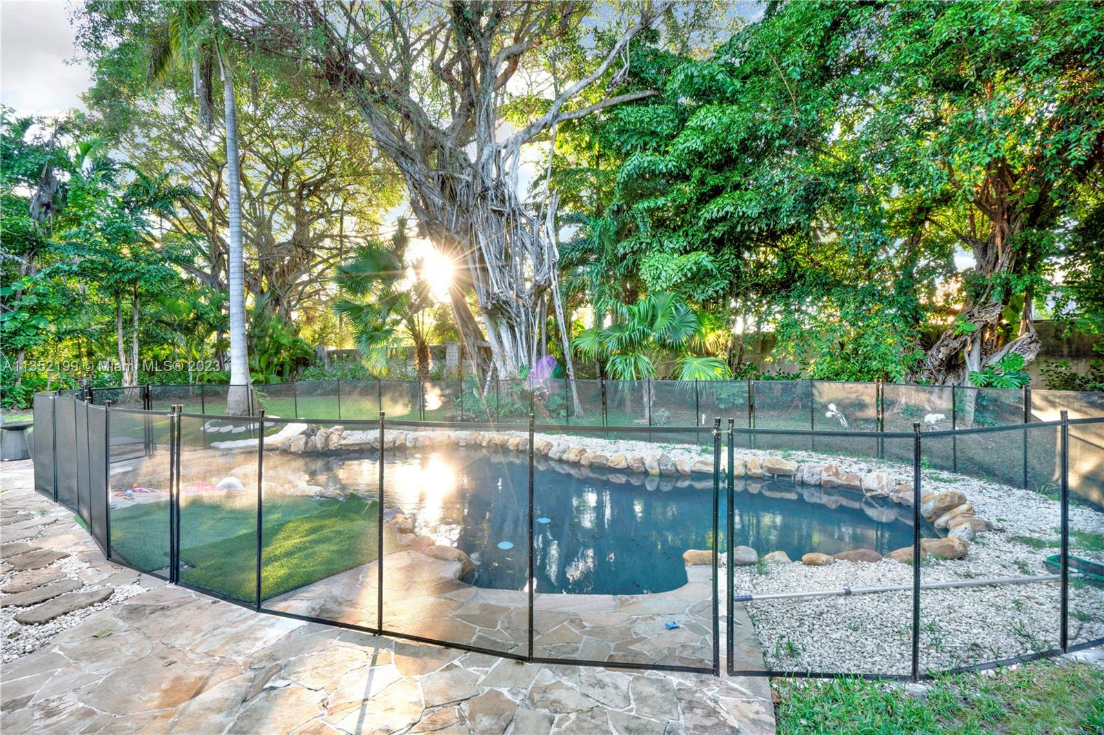 BAY POINT - Residential