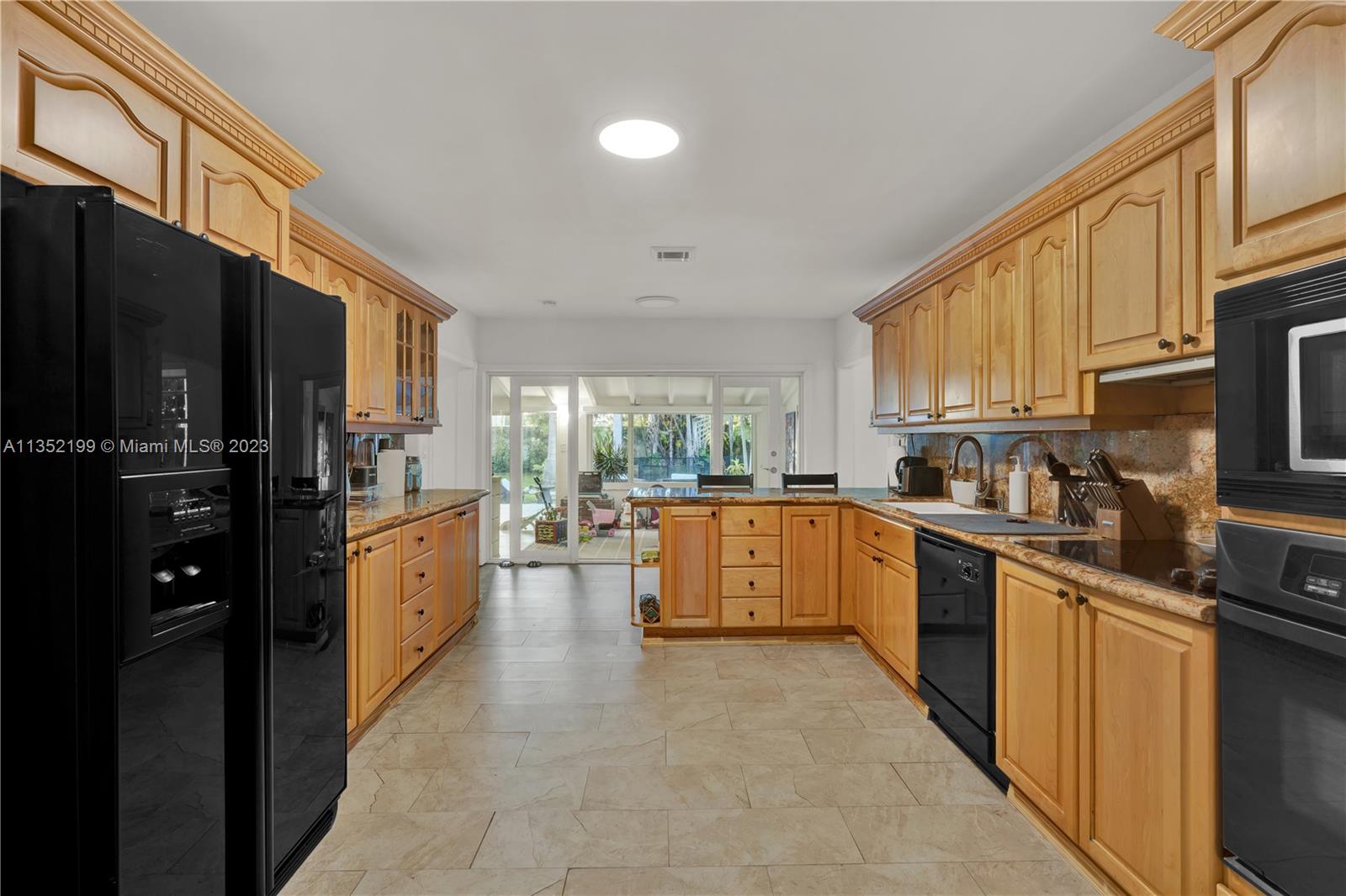 BAY POINT - Residential
