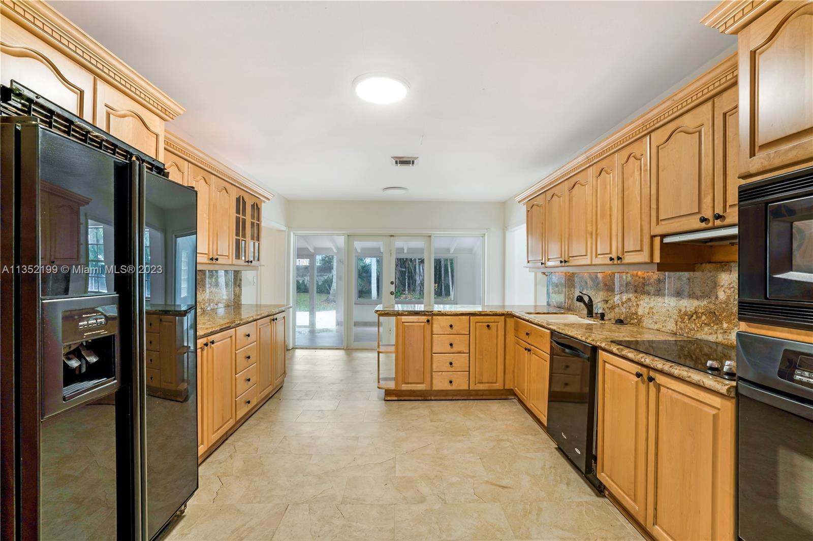 BAY POINT - Residential