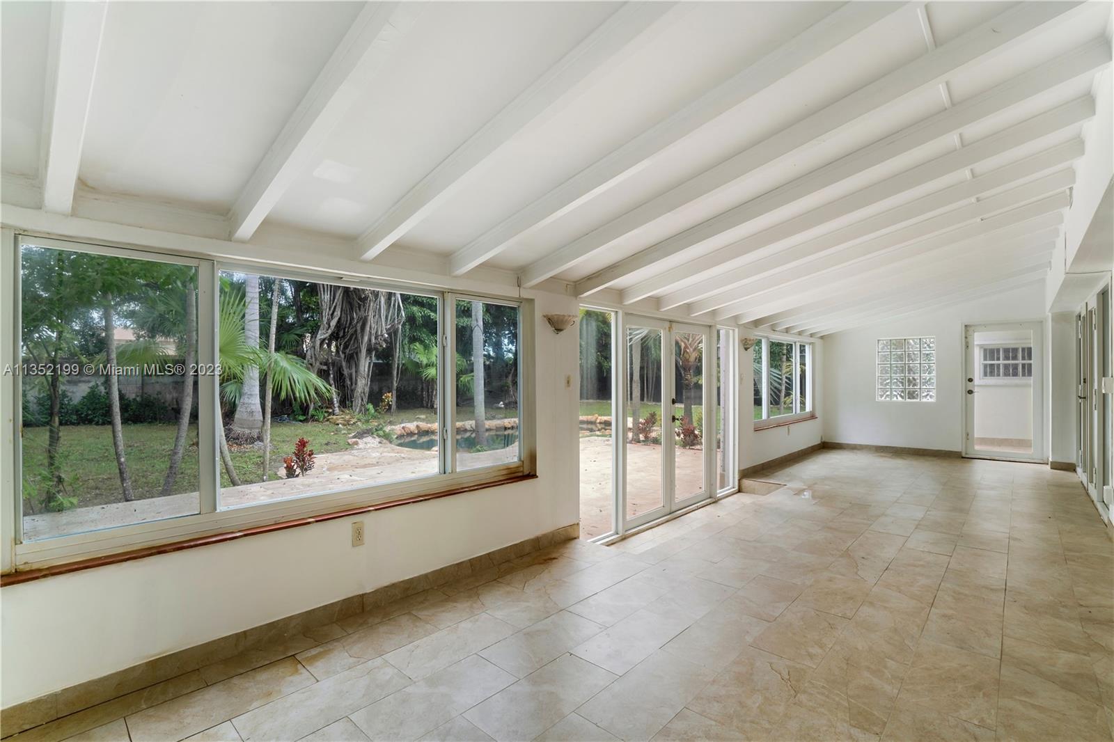 BAY POINT - Residential