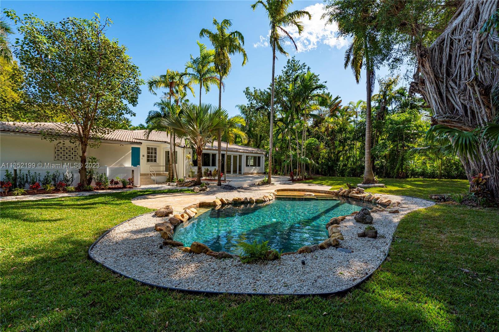 BAY POINT - Residential