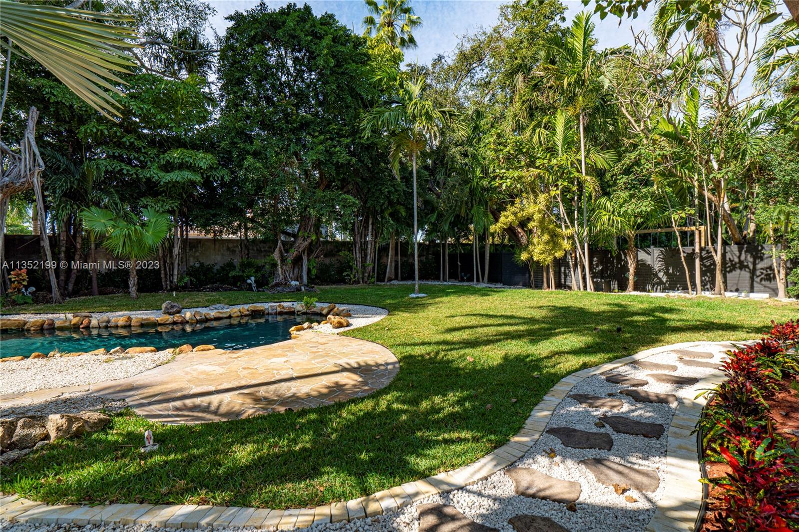 BAY POINT - Residential