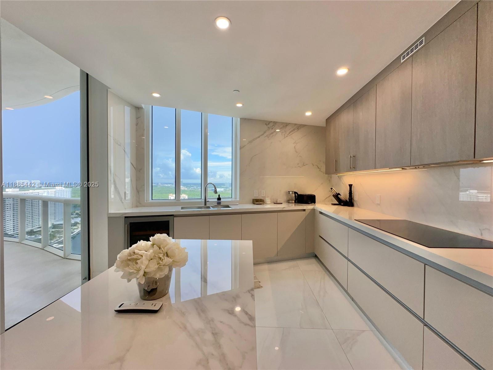 TDR TOWER II CONDO - Residential Lease