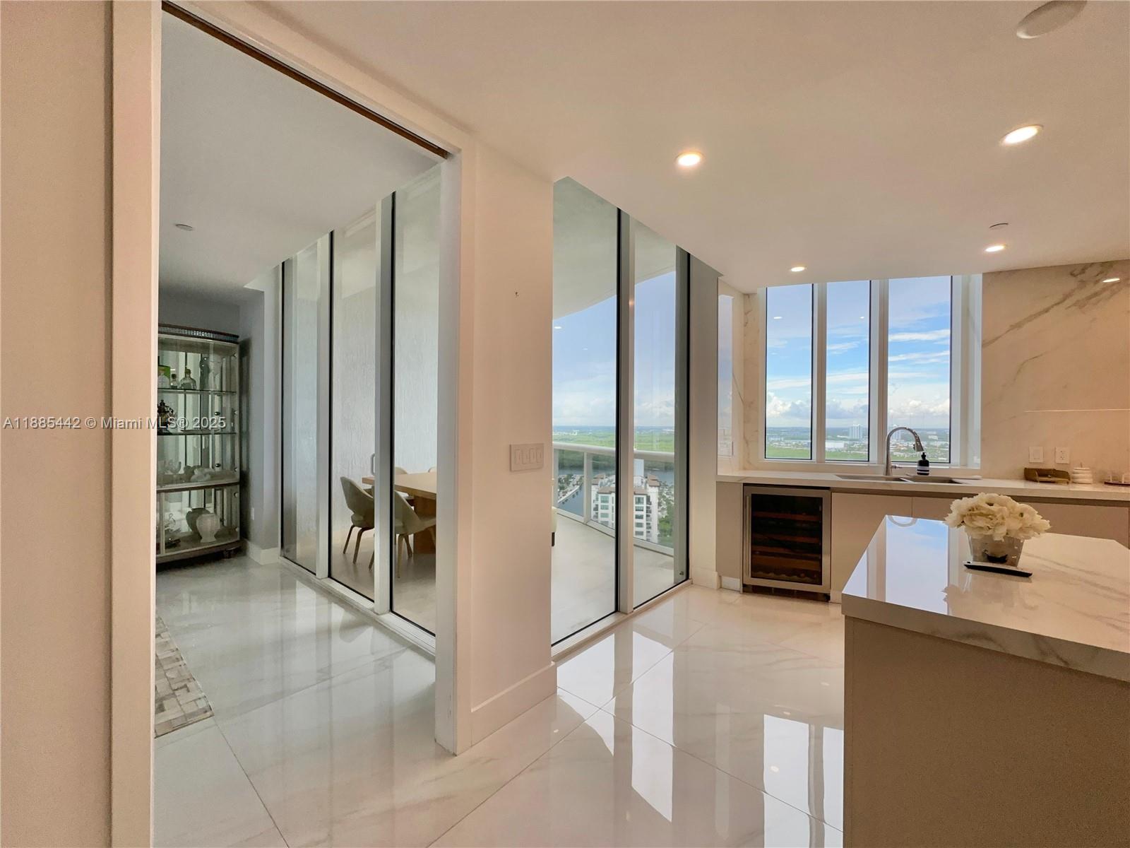 TDR TOWER II CONDO - Residential Lease