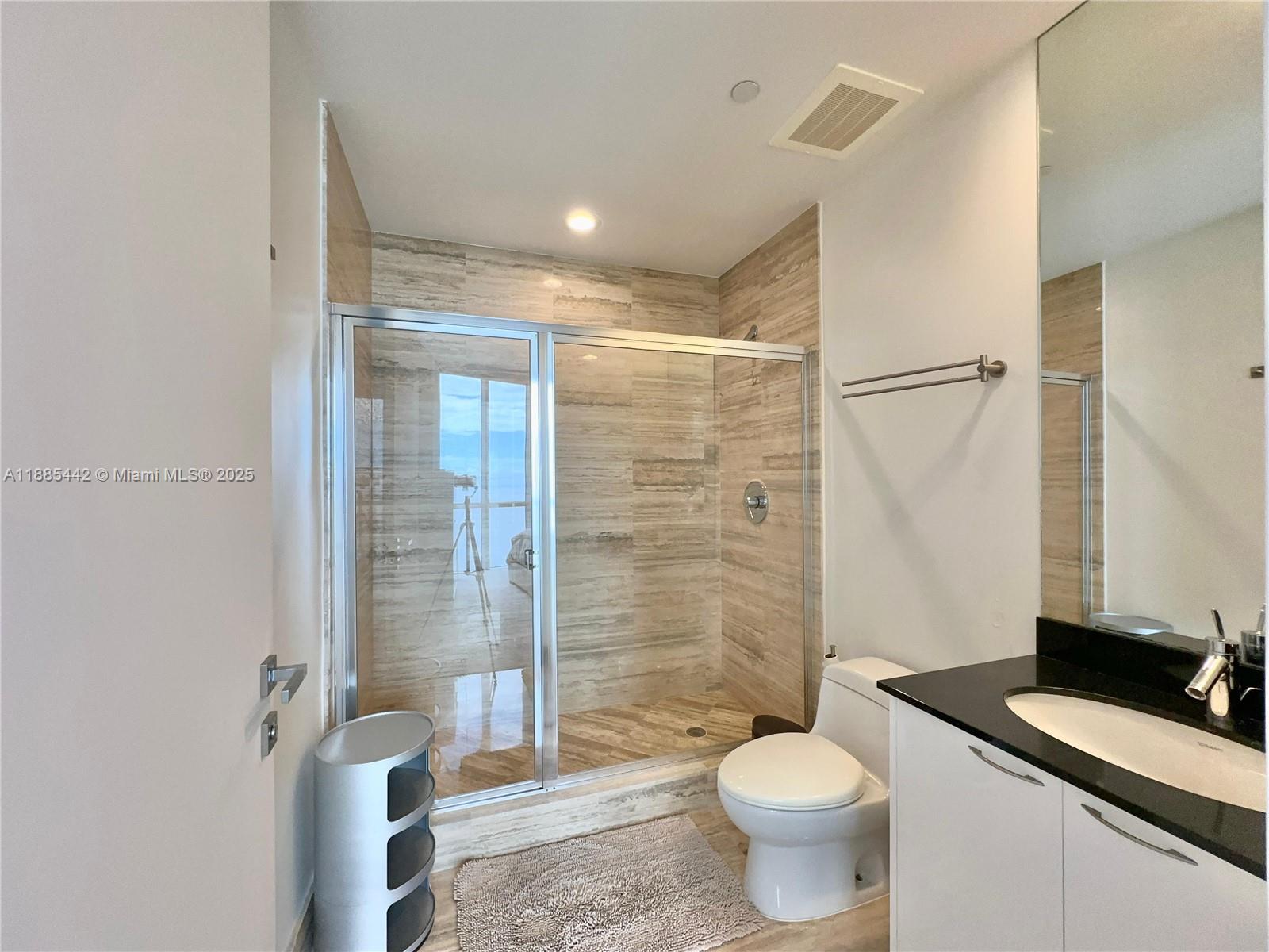 TDR TOWER II CONDO - Residential Lease