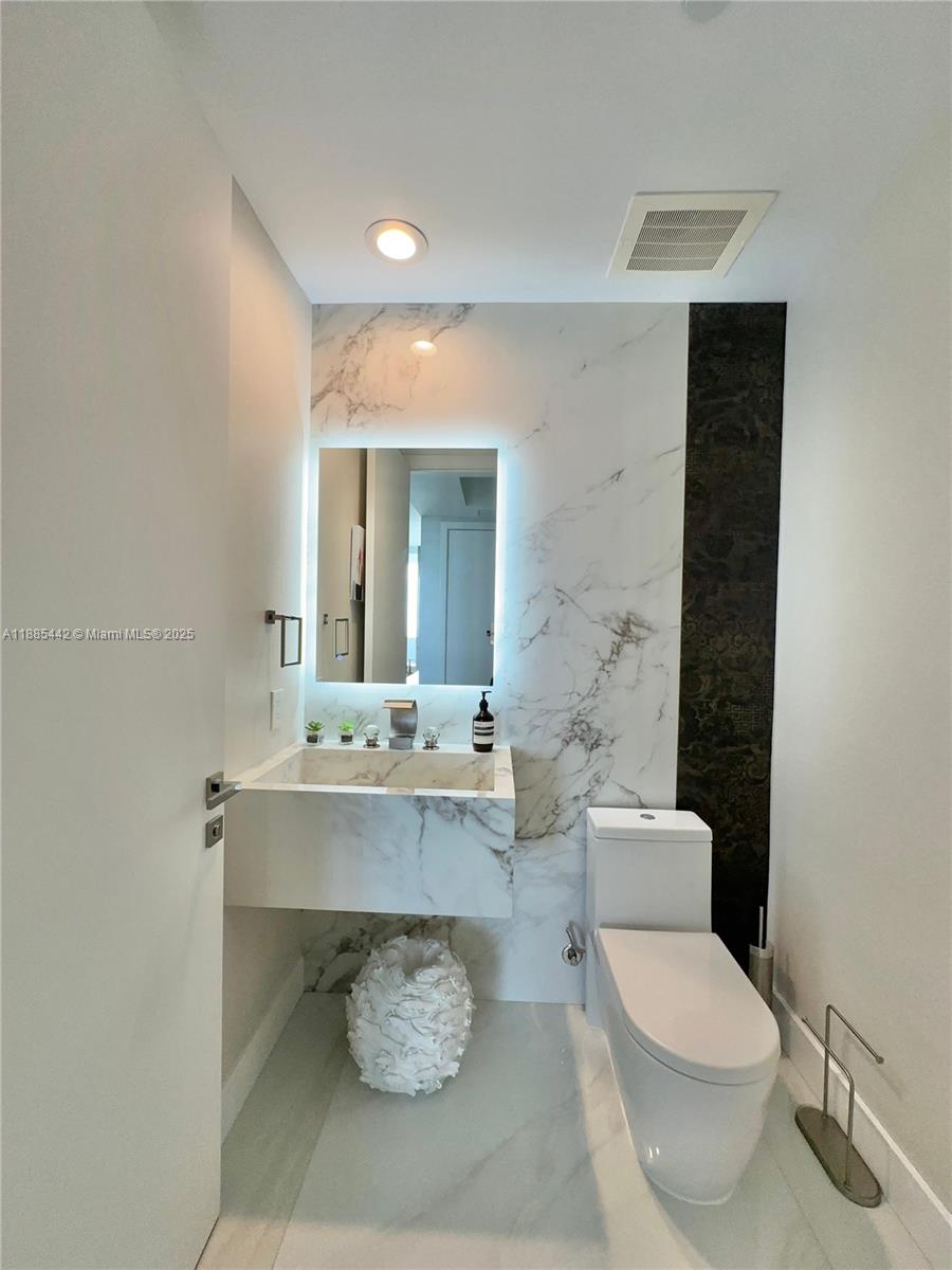 TDR TOWER II CONDO - Residential Lease