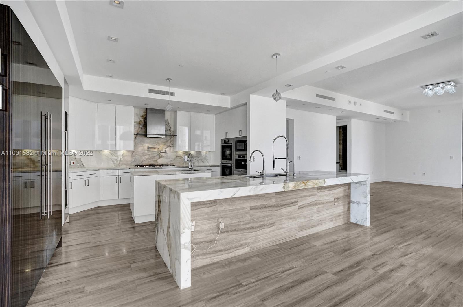 17749 COLLINS AVENUE COND - Residential