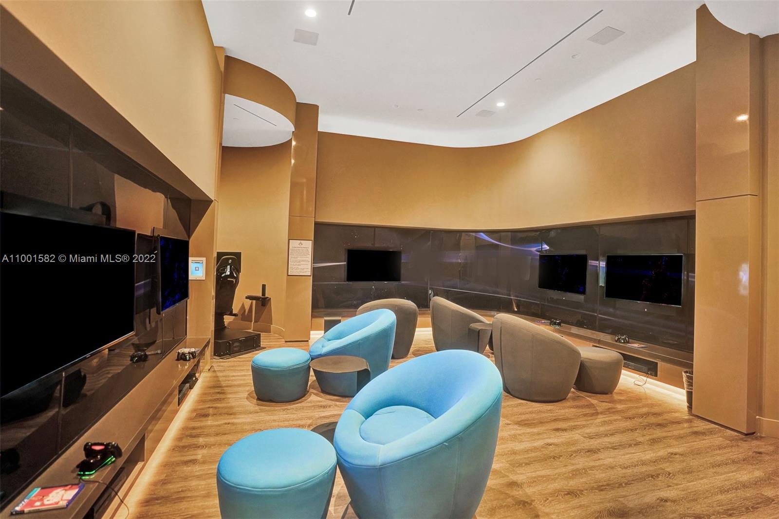 17749 COLLINS AVENUE COND - Residential