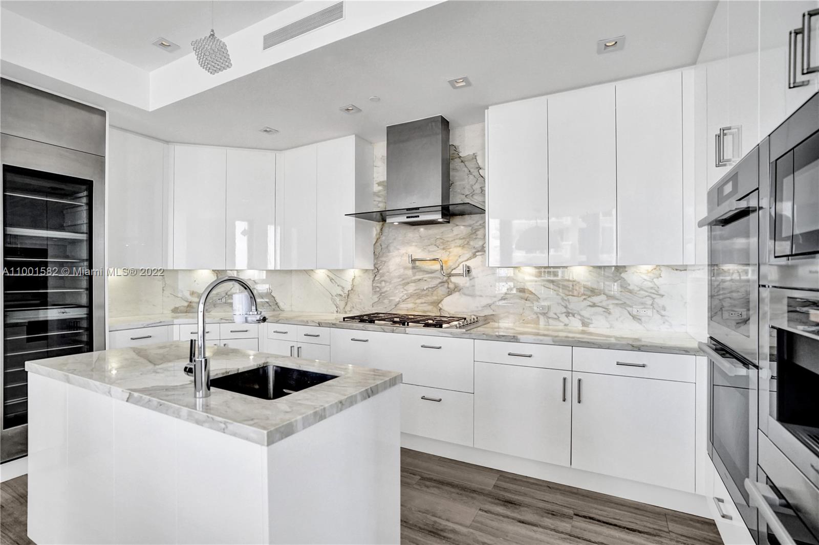 17749 COLLINS AVENUE COND - Residential