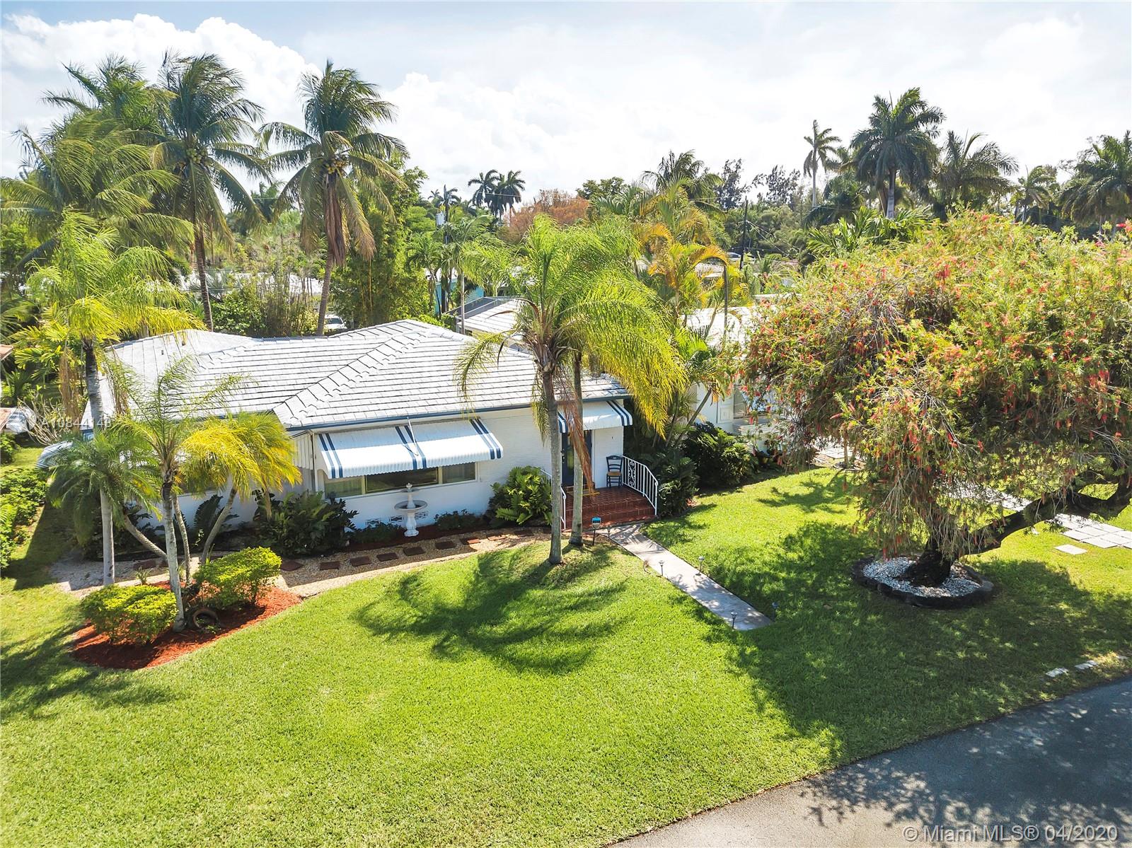 HOLLYWOOD LAKES SEC - Residential