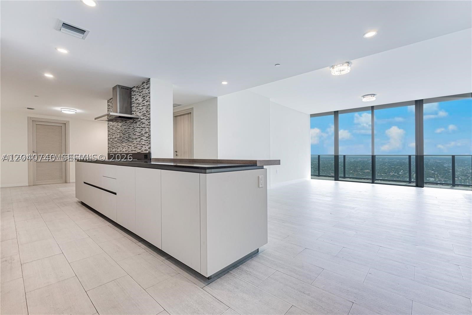 1000 Brickell Plz 4906