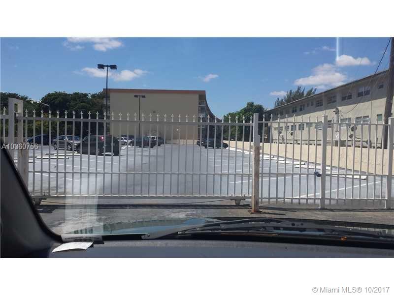 BAYVIEW PALMS - Residential Lease