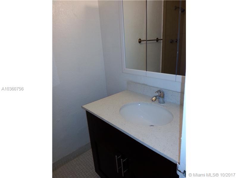 BAYVIEW PALMS - Residential Lease