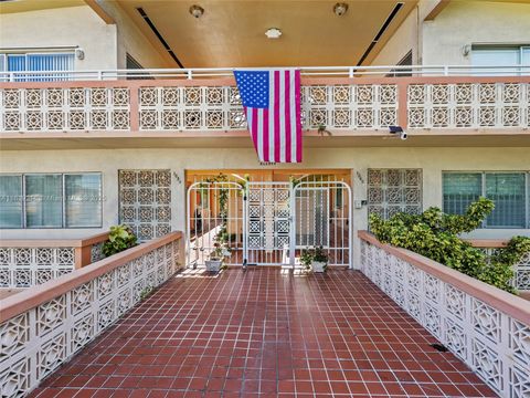 1060 Pennsylvania Ave 4 Miami Beach FL 33139