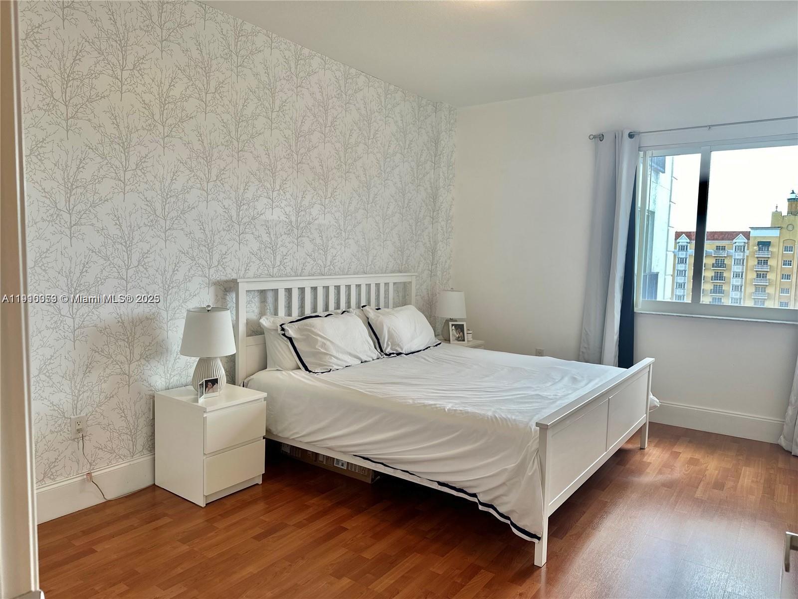 TEN ARAGON CONDO - Residential