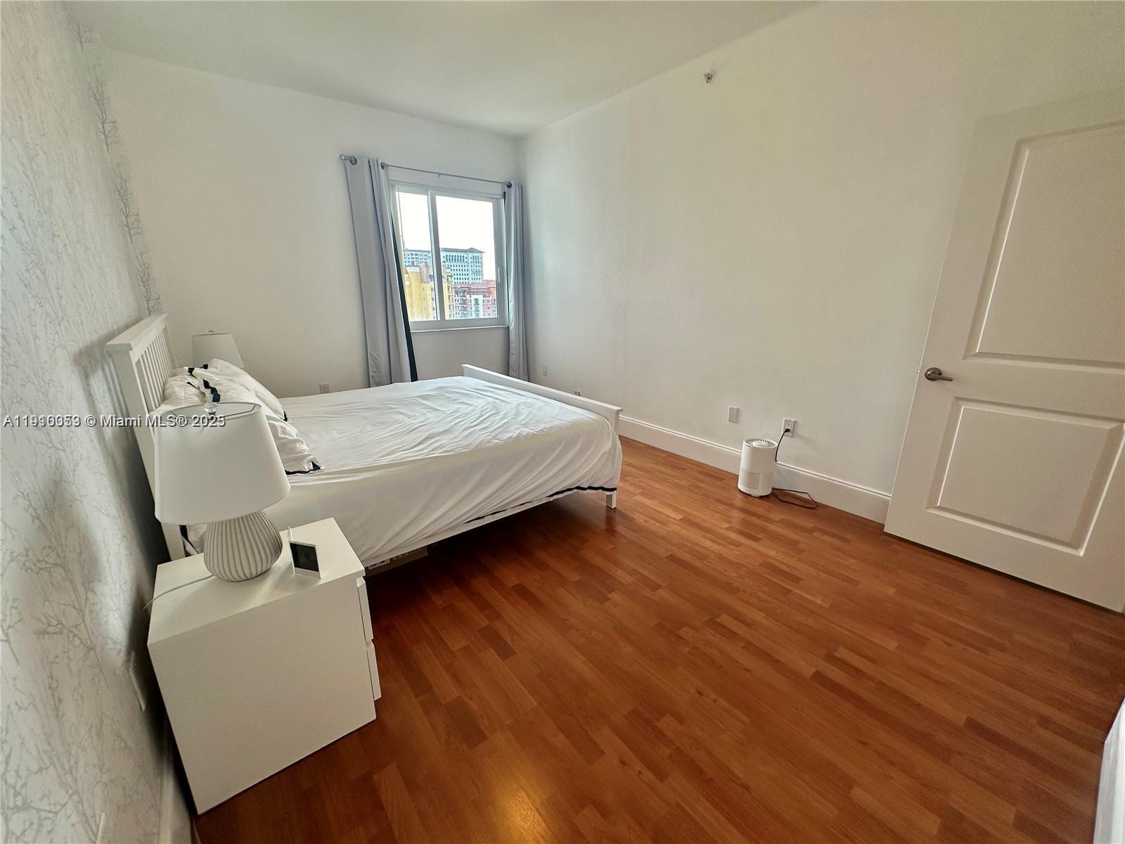 TEN ARAGON CONDO - Residential