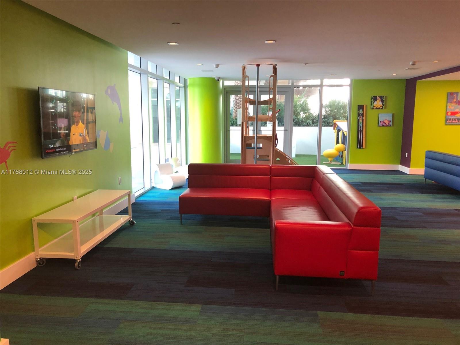 PARQUE TOWERS CONDO - Residential Lease