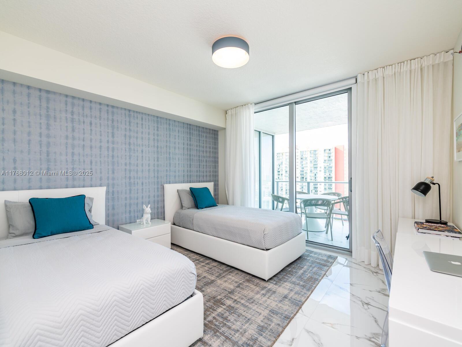 PARQUE TOWERS CONDO - Residential Lease