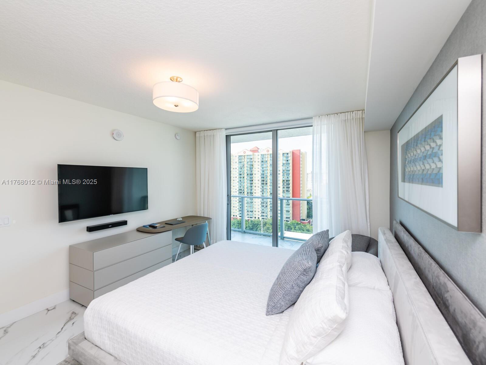 PARQUE TOWERS CONDO - Residential Lease