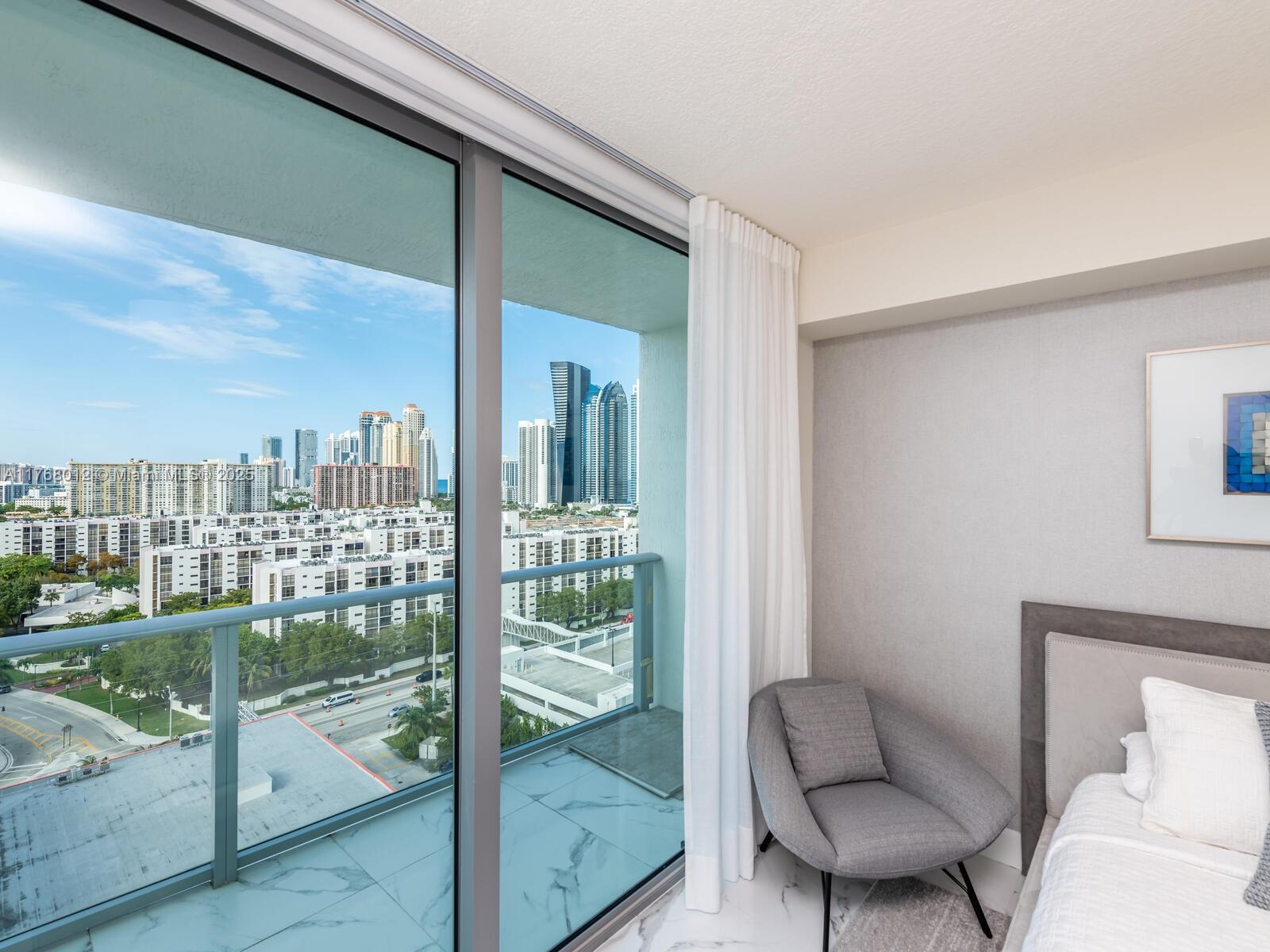 PARQUE TOWERS CONDO - Residential Lease