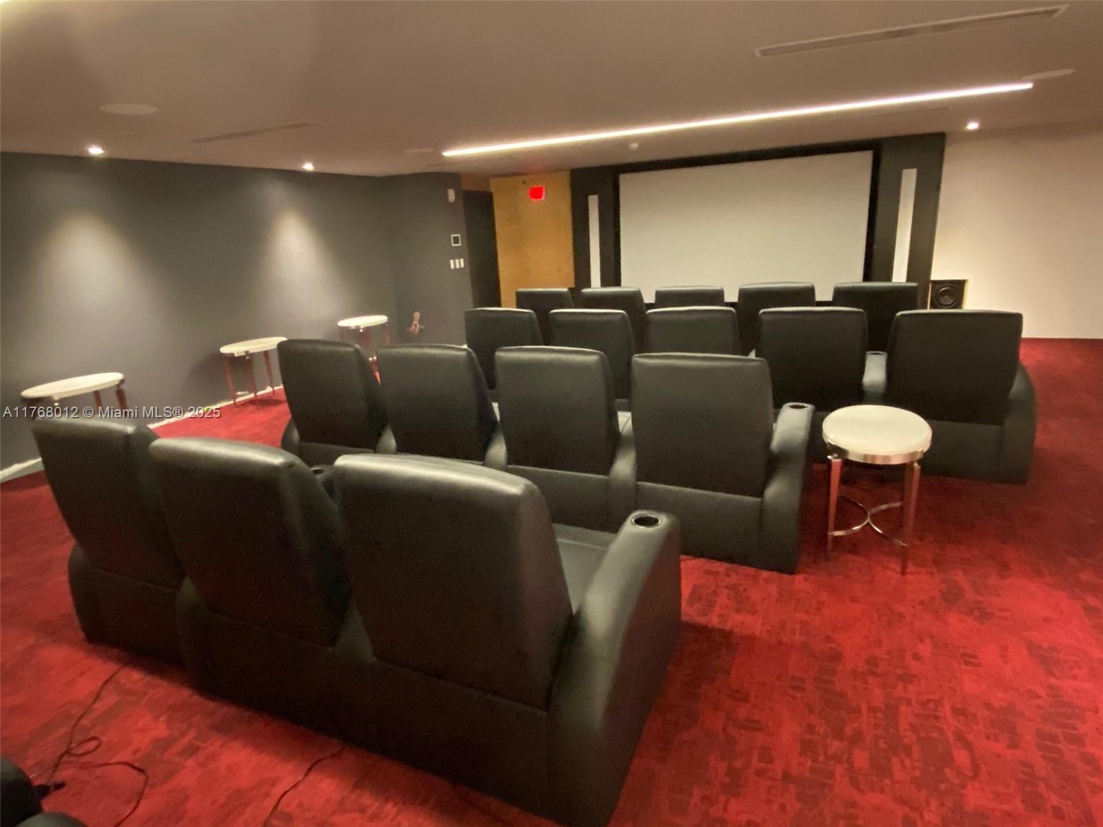 PARQUE TOWERS CONDO - Residential Lease