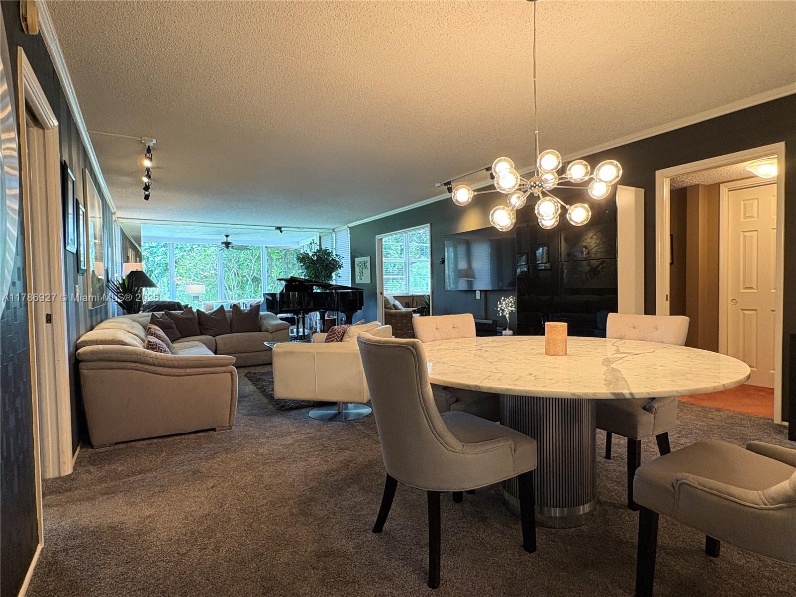 4020 W Palm Aire Dr 211