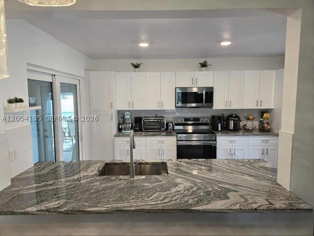 903 NW 6th Ave