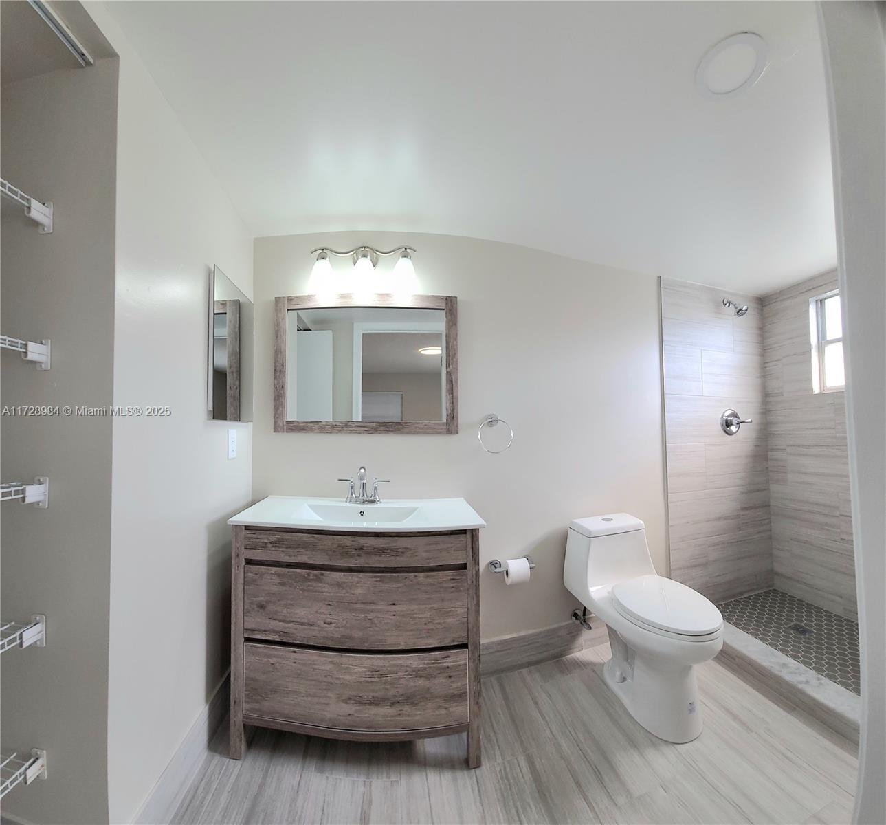 NEW HAMPTON AT CENTURY VI - Residential