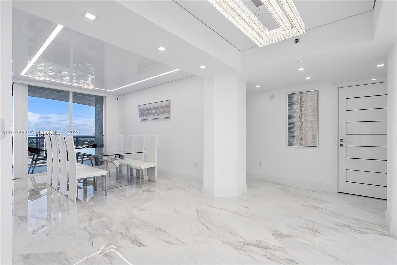 18911 Collins Ave 3204