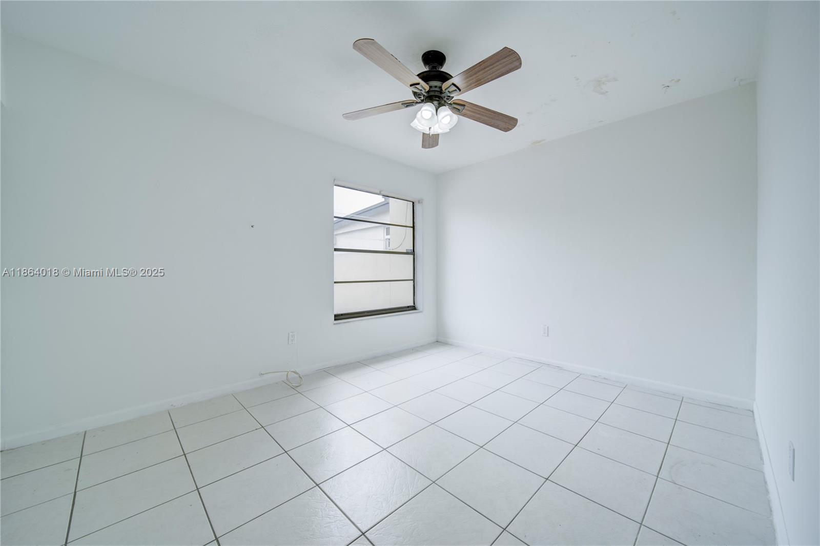 CHATEAUBLEAU VILLAS MIDWA - Residential Lease