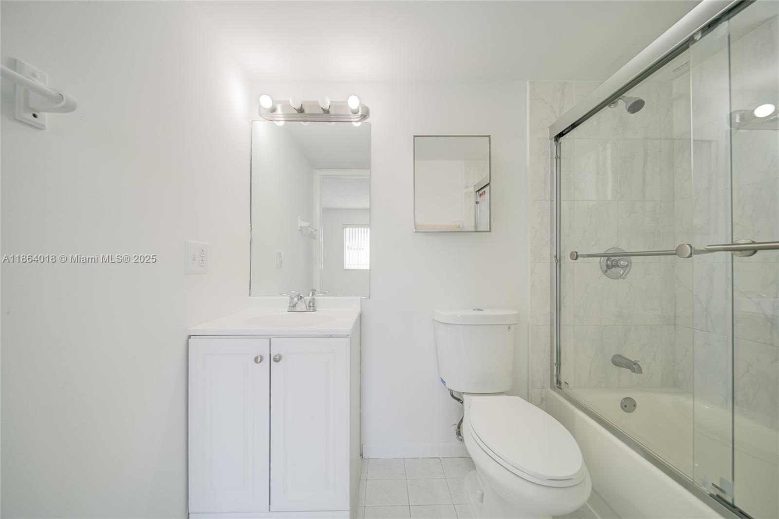 CHATEAUBLEAU VILLAS MIDWA - Residential Lease