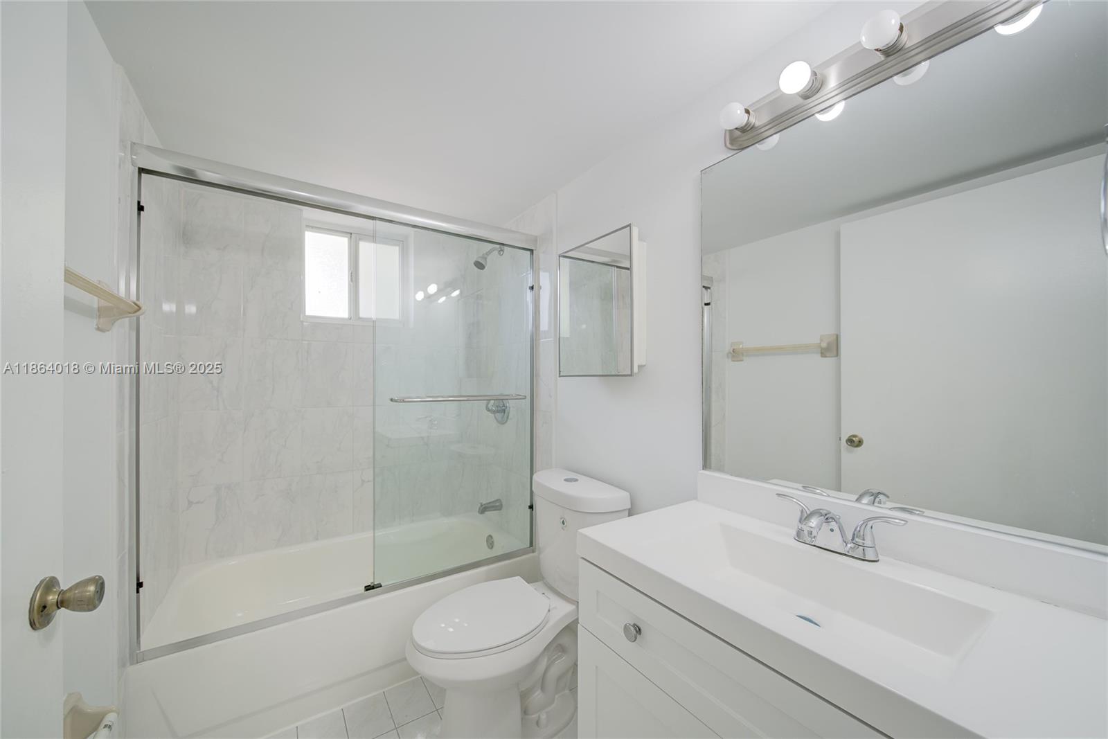 CHATEAUBLEAU VILLAS MIDWA - Residential Lease