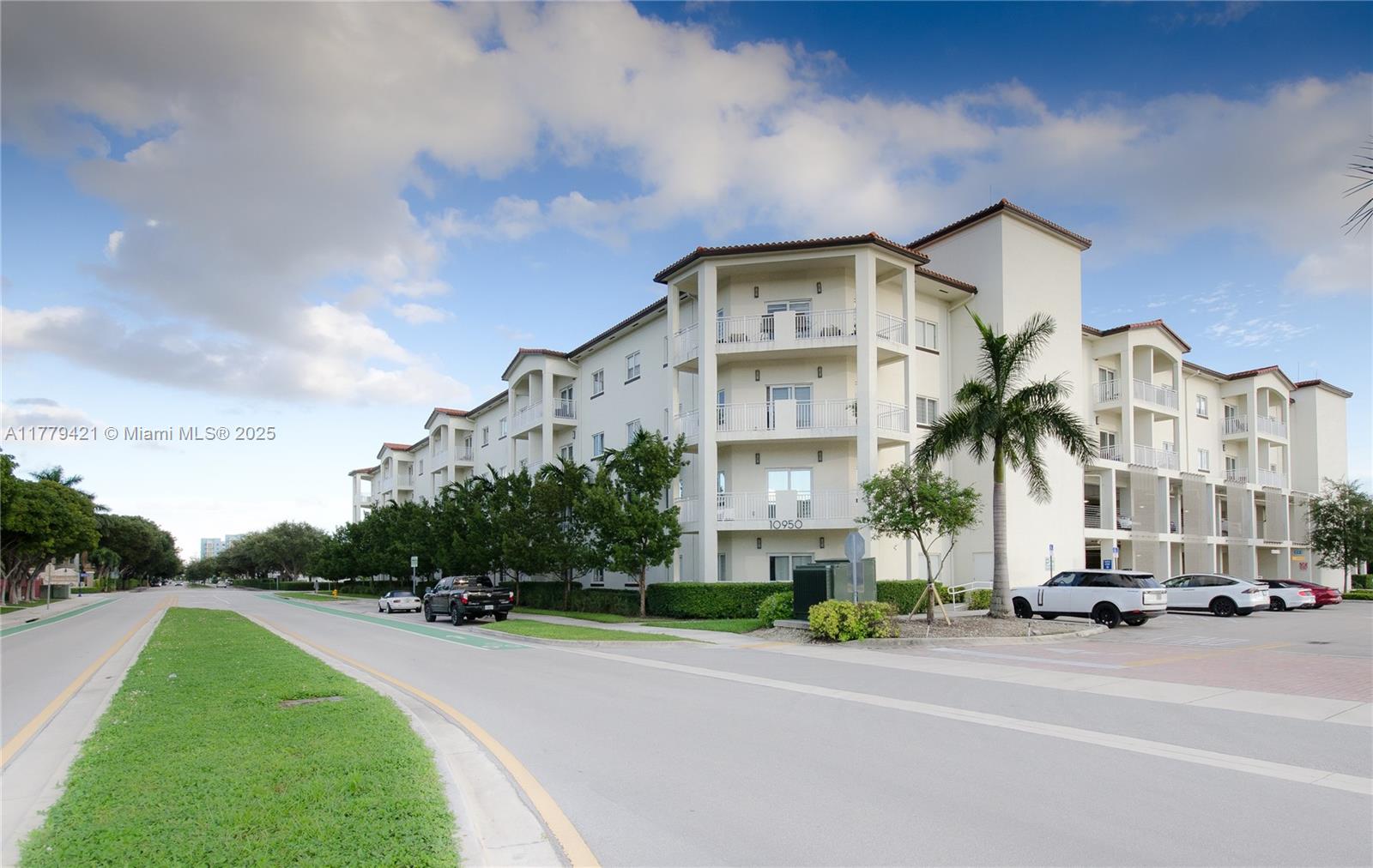 10950 NW 82nd St 204