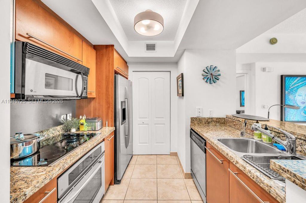 THE COSMOPOLITAN RESIDENC - Residential