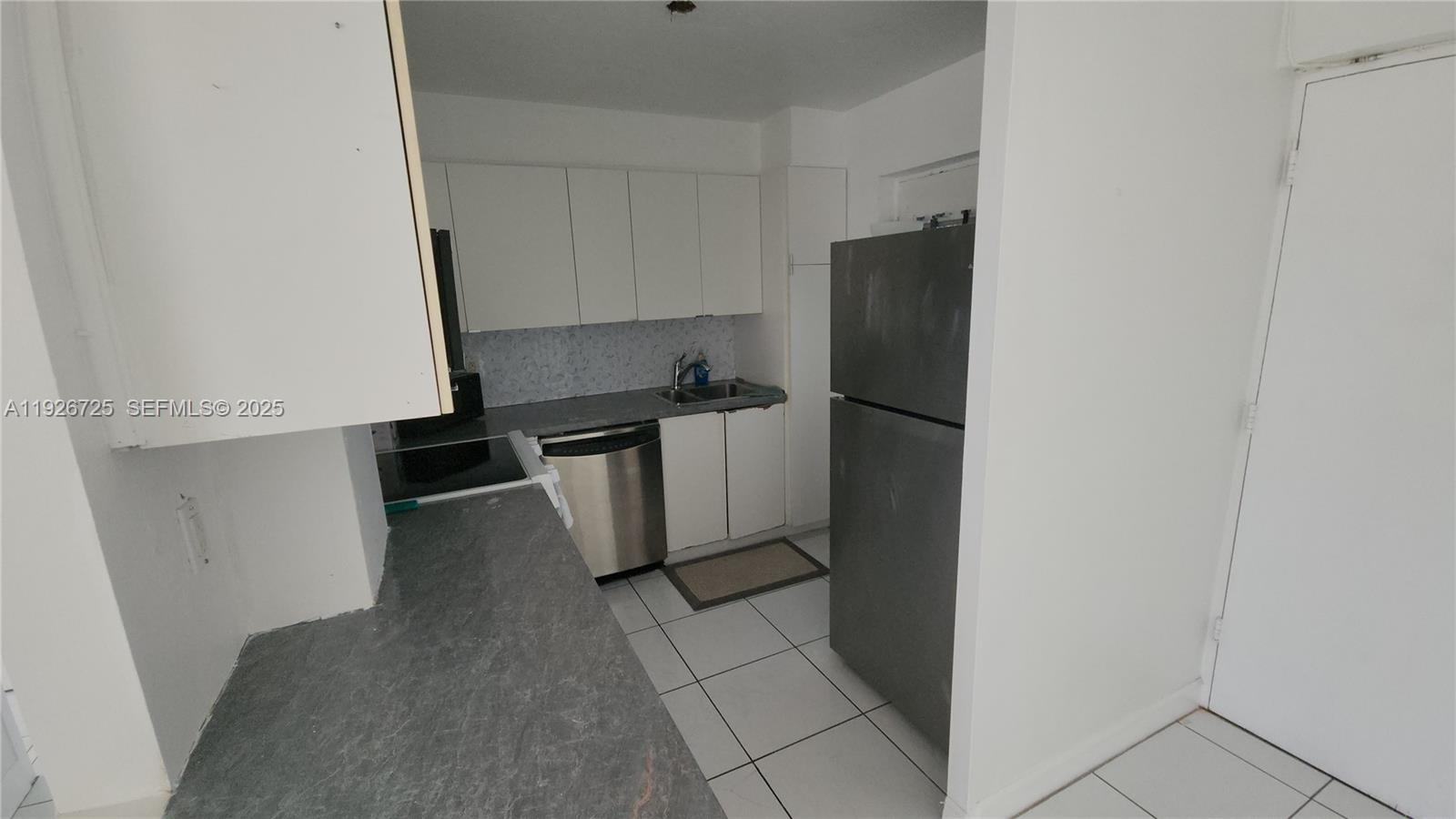 KINGS POINT IMPERIAL COND - Residential Lease