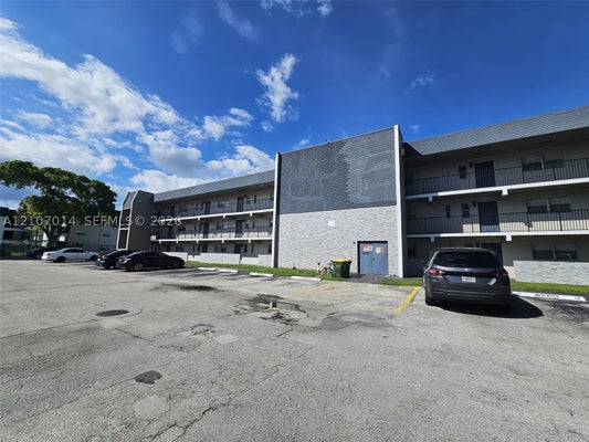 7911 COLONY CIR N APT 106, TAMARAC, FL 33321 - Image 769a4a8b1de416b96be4eed30e1b2dba/335596698