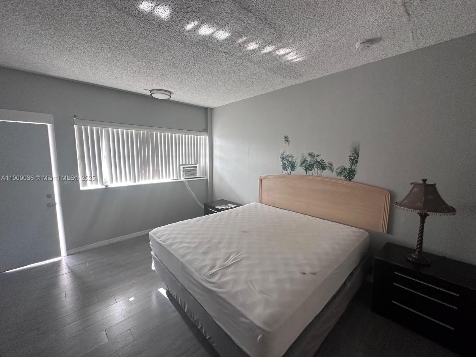 DIPLOMAT GOLF & RACQUET C - Residential Lease