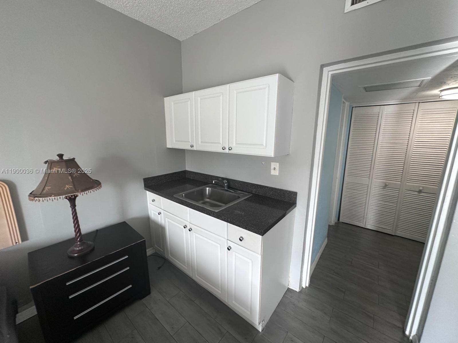 DIPLOMAT GOLF & RACQUET C - Residential Lease