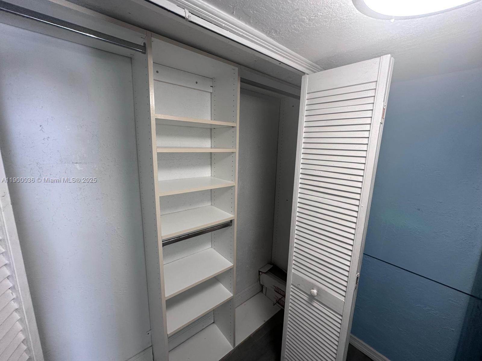 DIPLOMAT GOLF & RACQUET C - Residential Lease