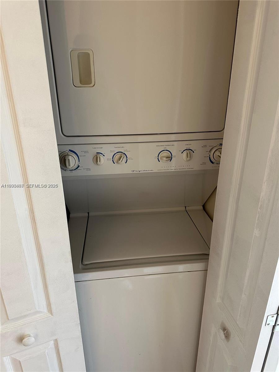 SANDPEBBLES TOWNHOUSE CON - Residential