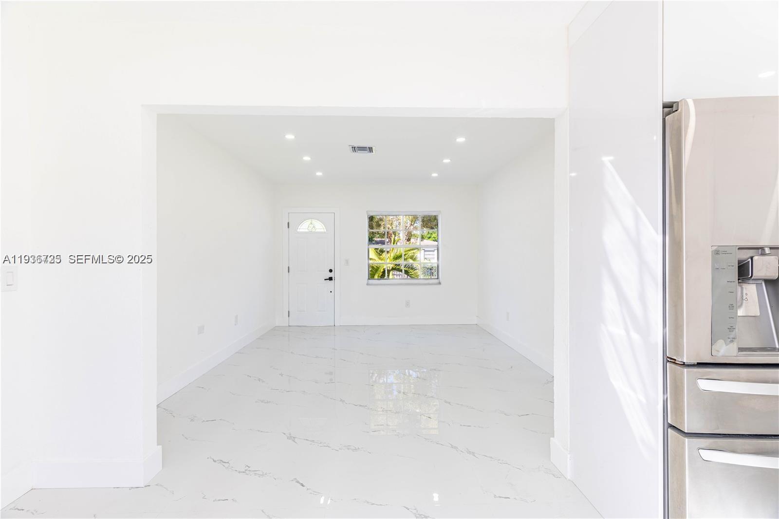 FLAMINGO VILLAGE - Residential