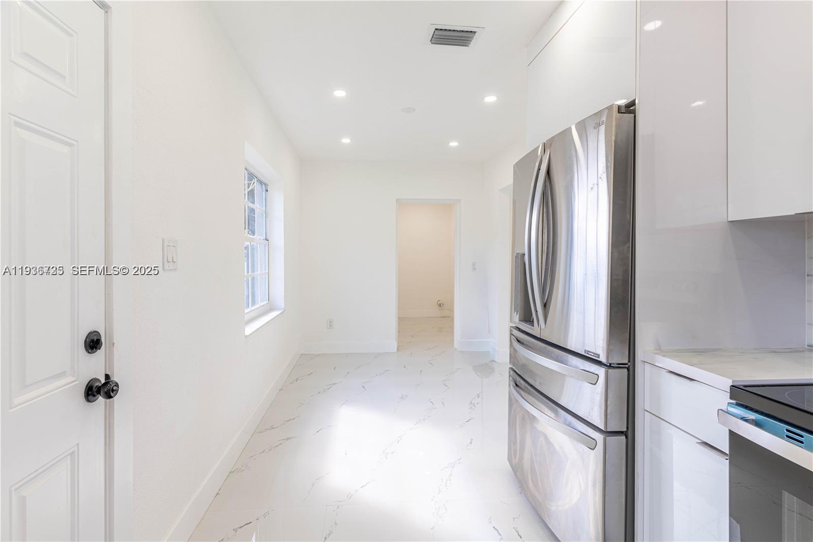 FLAMINGO VILLAGE - Residential